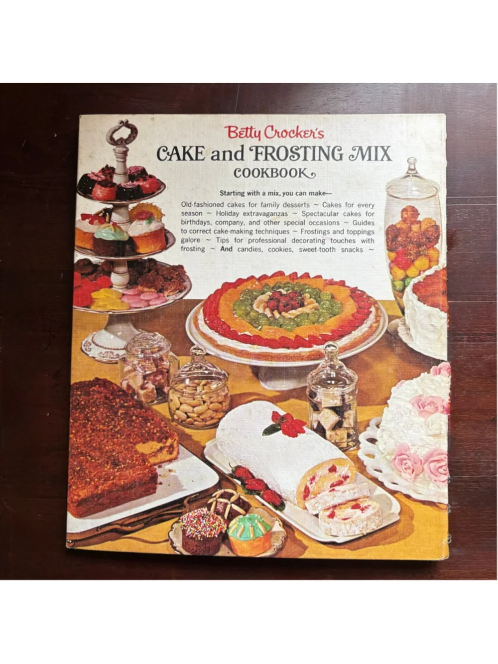 Vintage 1966 Betty Crocker Cake and Frosting Mix Cookbook